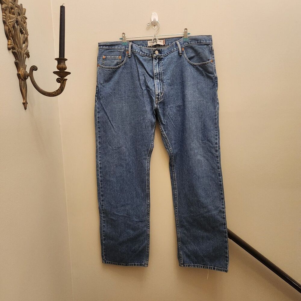 Levi's 505 Straight Fit Jeans Men's 44x32 Blue Medium Wash Denim Outdoors Rugged